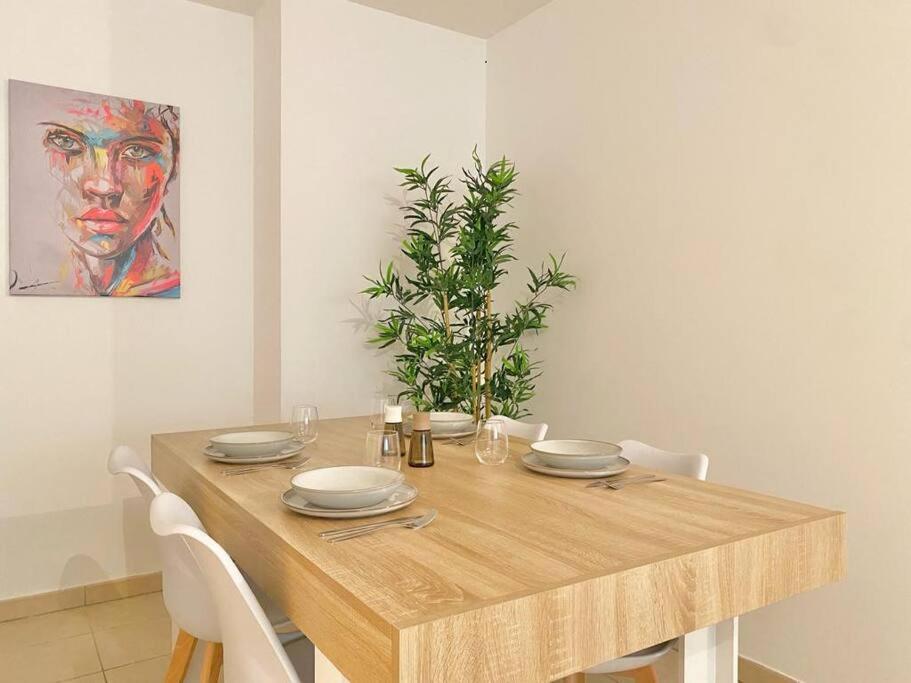 Havre De Paix La Joliette : Urban Modern Cosy Chic Apartment Marseille Exterior photo